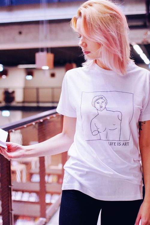 T-shirt Life is art