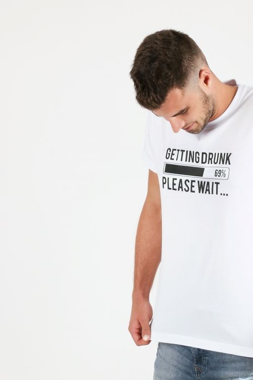 T-shirt Getting drunk please wait...