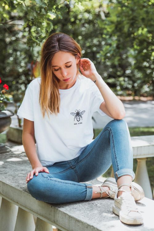 T-shirt Bee Kind 