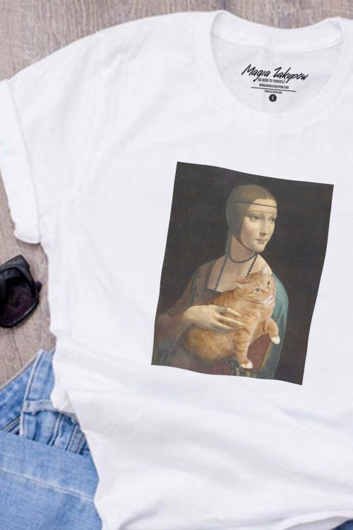 T-shirt Oversize Lady with a cat