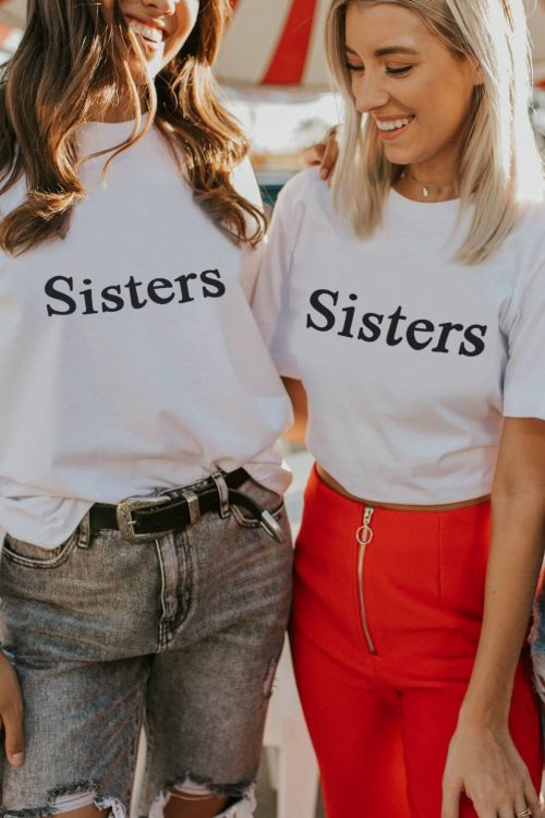 T-shirt Sisters