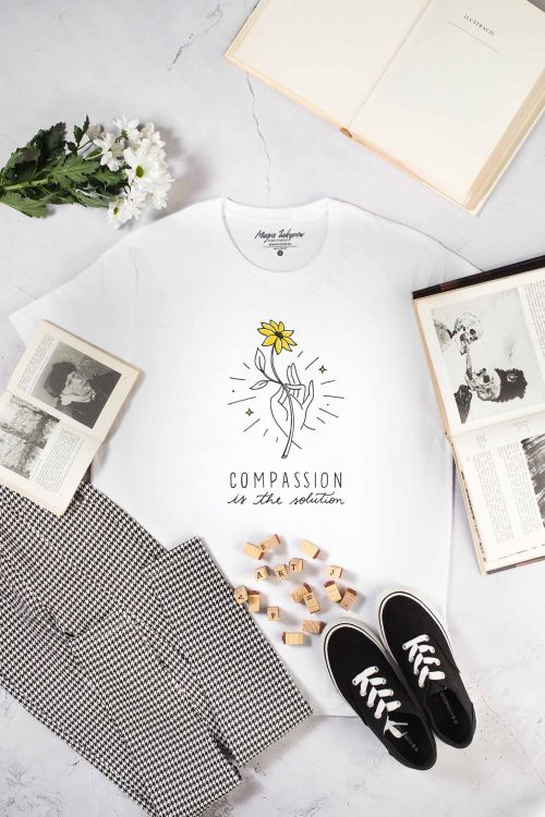 T-shirt Compassion is the solution