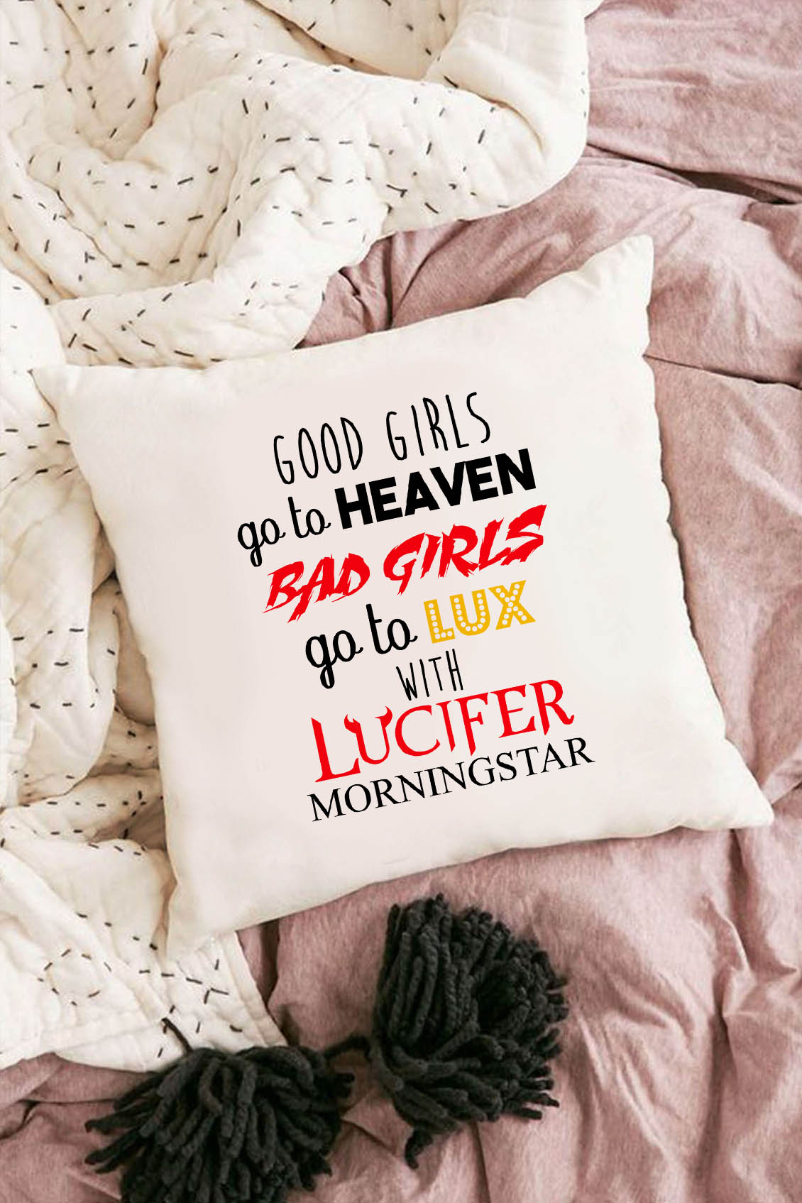 Poduszka bawełniana Canvas Bad Girls Go To Lux 