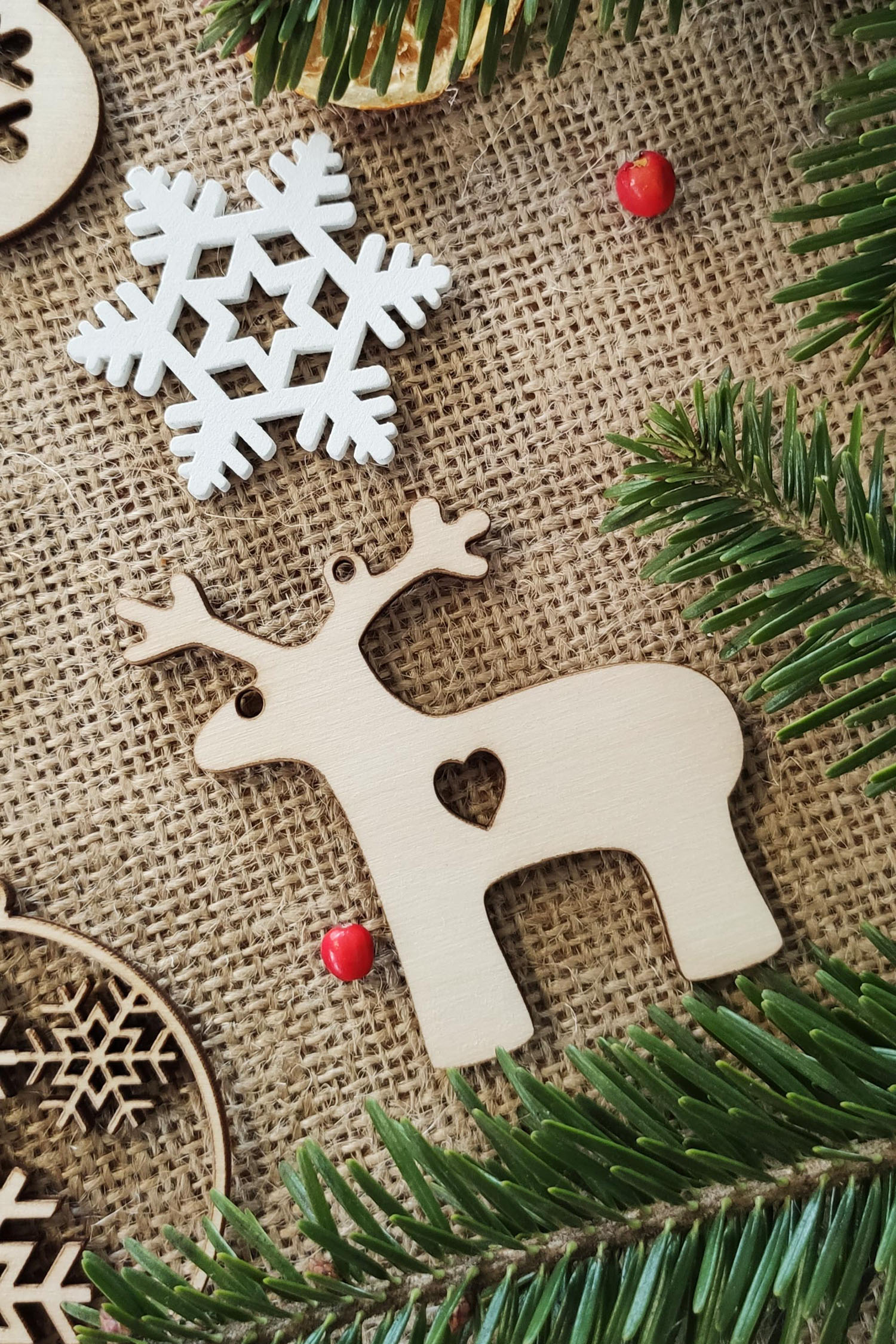 Zawieszka ze sklejki Bałwanek