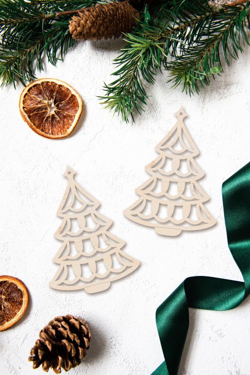 Zawieszka ze sklejki Choinka Ażurowa