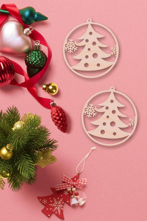 Zawieszka ze sklejki Bombka z choinką