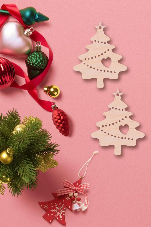 Zawieszka ze sklejki Choinka z sercem