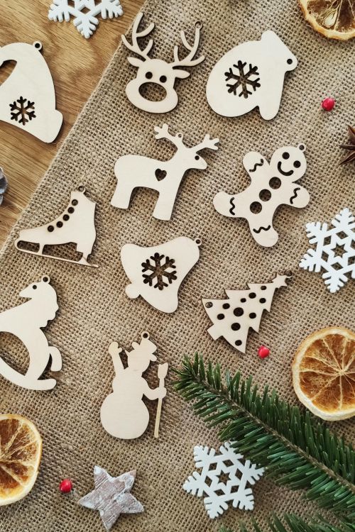 Zawieszki ze sklejki Ornamenty 1