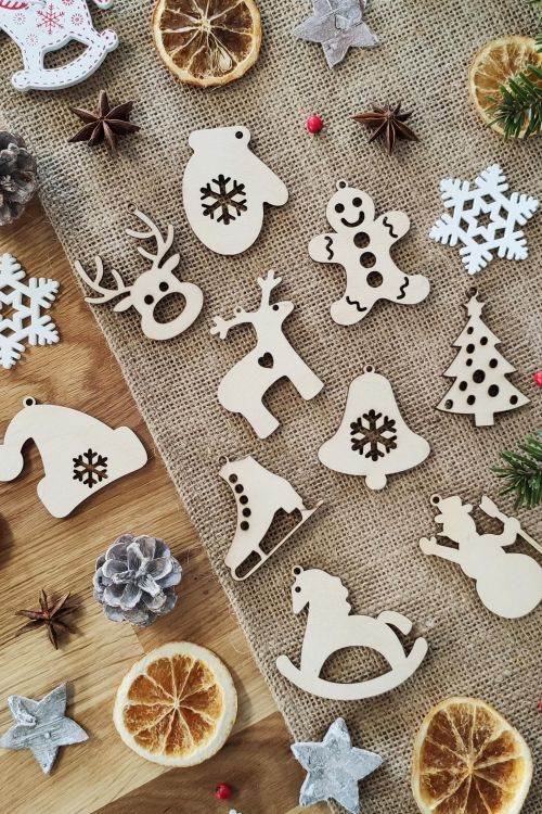 Zawieszki ze sklejki Ornamenty 2