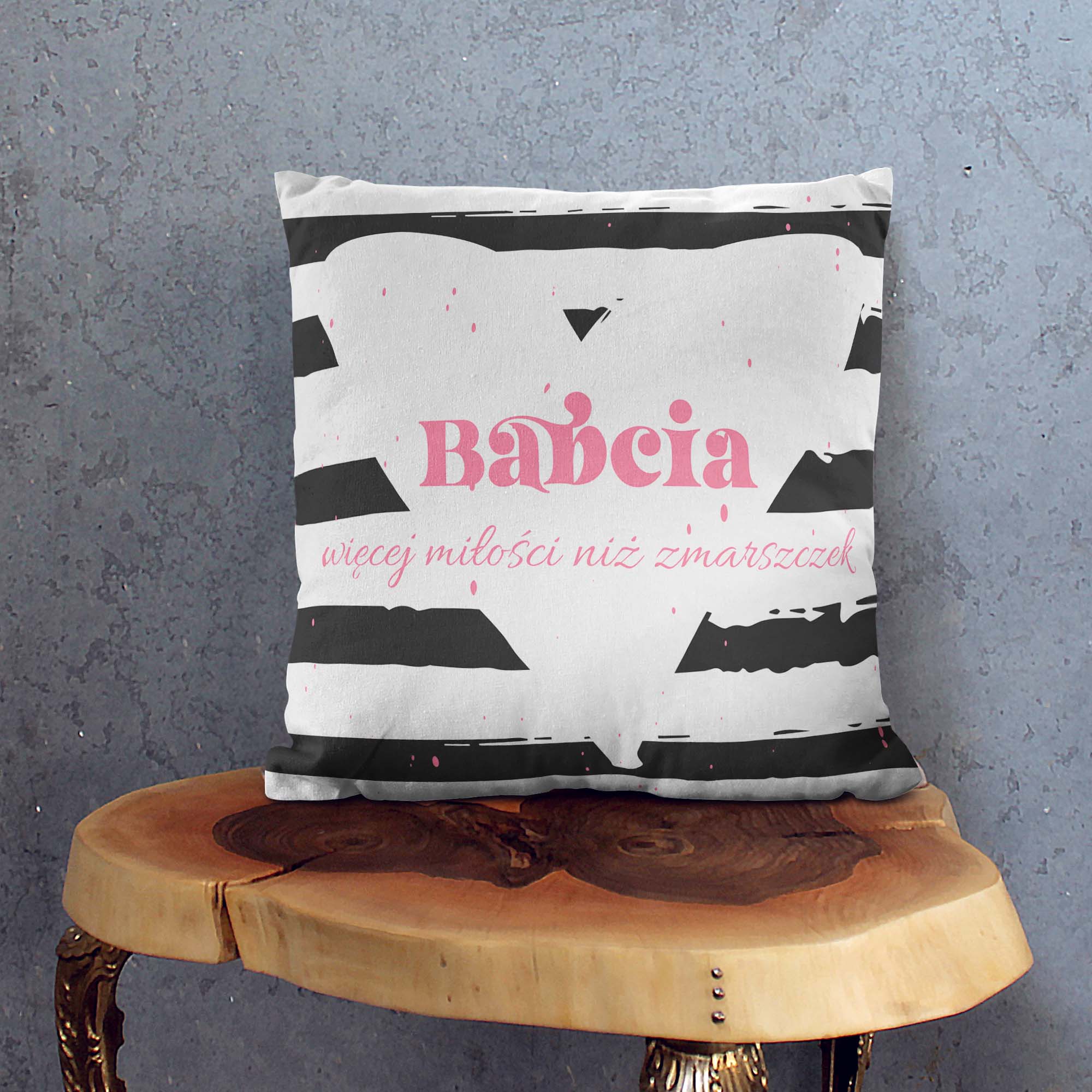 Poduszka Babcia, więcej miłości niż zmarszczek